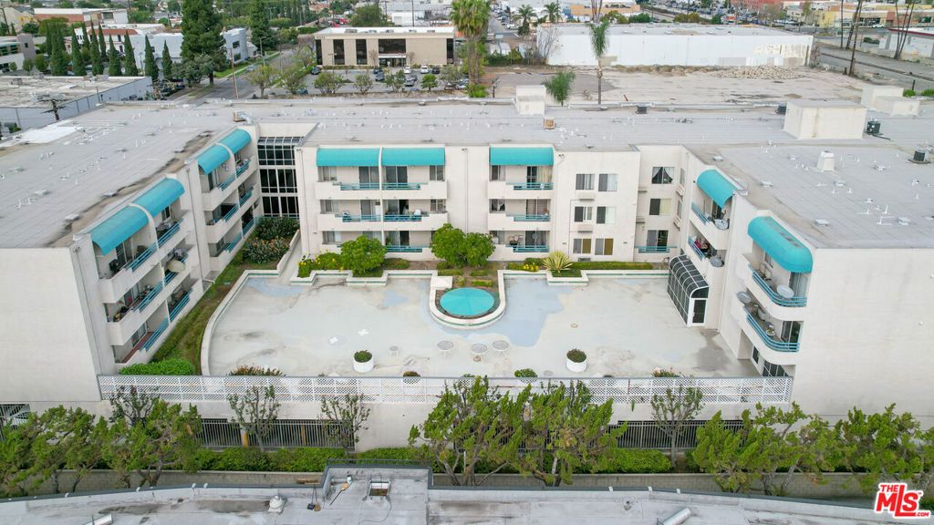 Image 22 of property listing at 11410 Dolan Avenue 341, Downey, CA 90241