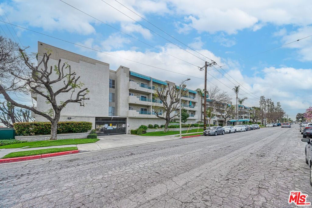 Image 25 of property listing at 11410 Dolan Avenue 341, Downey, CA 90241