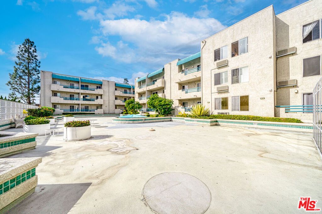 Image 29 of property listing at 11410 Dolan Avenue 341, Downey, CA 90241