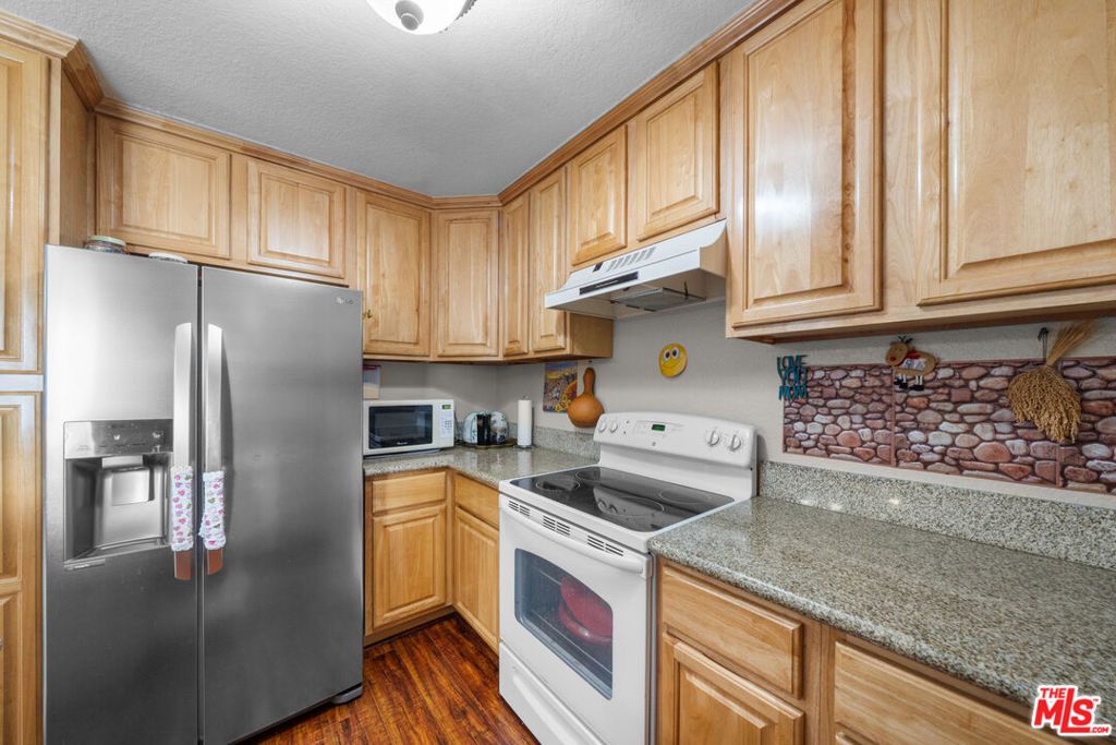 Image 36 of property listing at 11410 Dolan Avenue 341, Downey, CA 90241