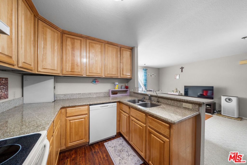 Image 37 of property listing at 11410 Dolan Avenue 341, Downey, CA 90241