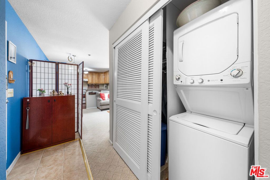 Image 8 of property listing at 11410 Dolan Avenue 341, Downey, CA 90241