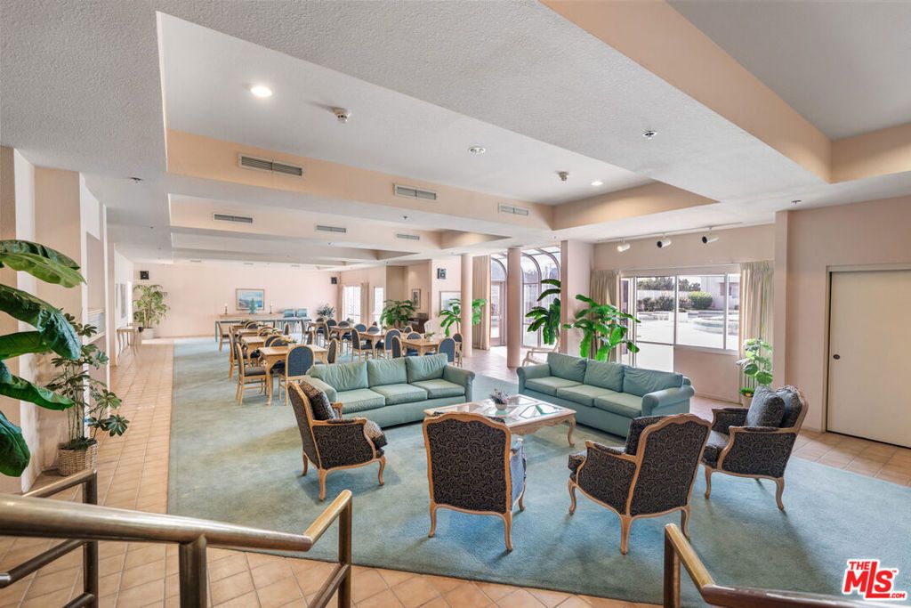 Image 9 of property listing at 11410 Dolan Avenue 341, Downey, CA 90241