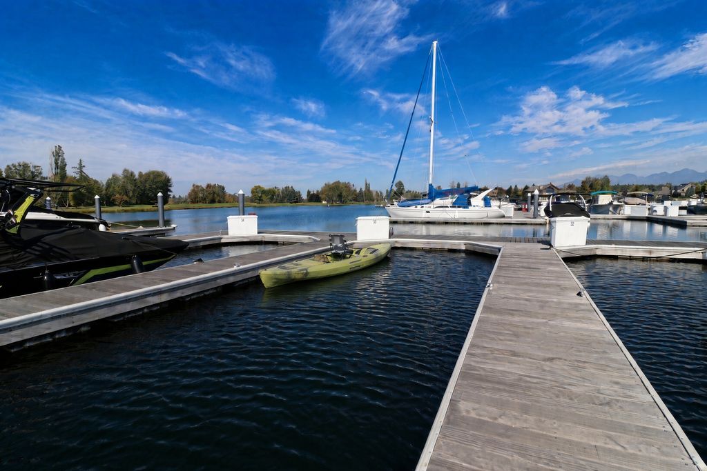 A 33 Eagle Bend Yacht Harbor 44', Bigfork, MT 59911 photo 3