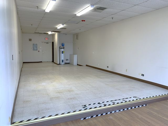 1568 Bloomingdale Road, Glendale Heights, IL 60139