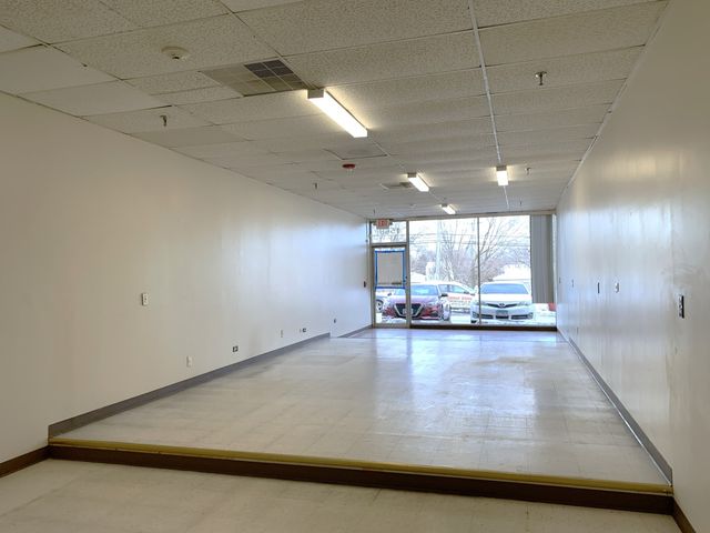 1568 Bloomingdale Road, Glendale Heights, IL 60139