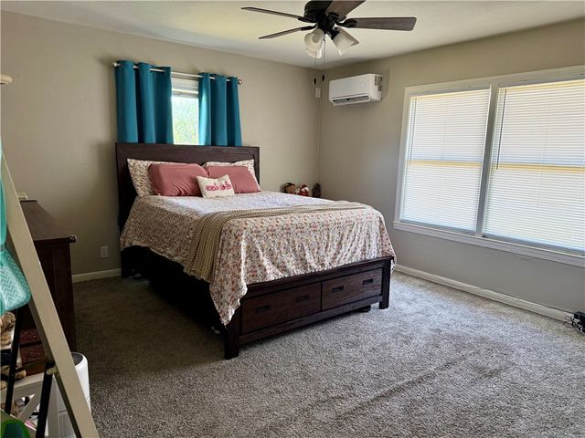 721 S 8th St, Kingsville, TX 78363