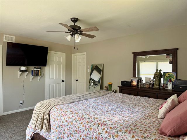 721 S 8th St, Kingsville, TX 78363