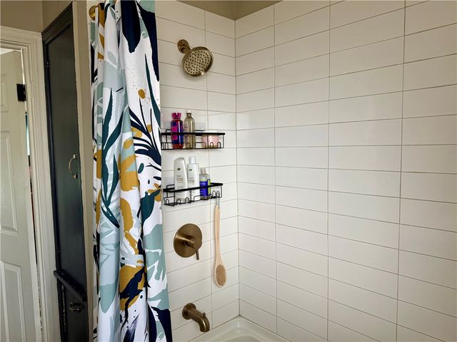 721 S 8th St, Kingsville, TX 78363