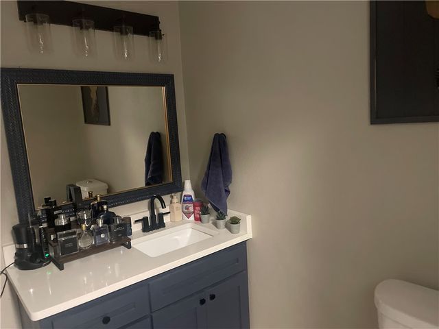 721 S 8th St, Kingsville, TX 78363