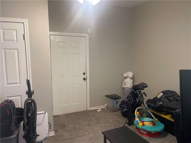 721 S 8th St, Kingsville, TX 78363