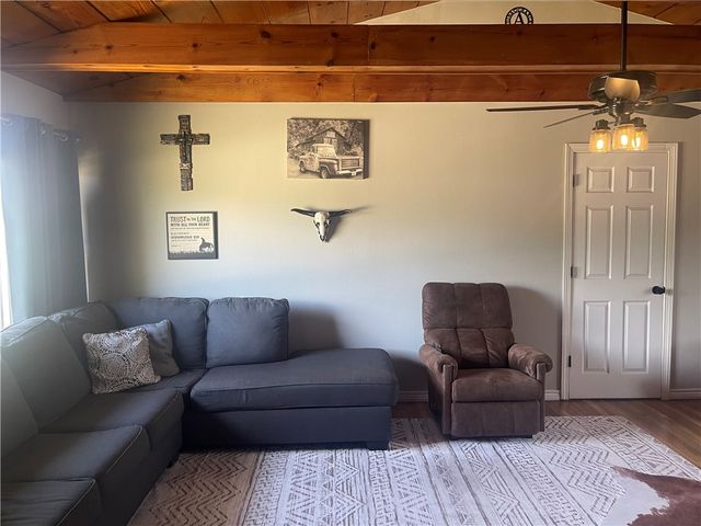 721 S 8th St, Kingsville, TX 78363