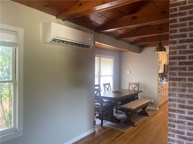 721 S 8th St, Kingsville, TX 78363