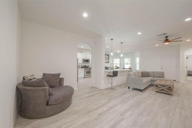 4633 Larkspur Street, Houston, TX 77051