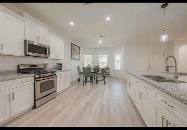 4633 Larkspur Street, Houston, TX 77051