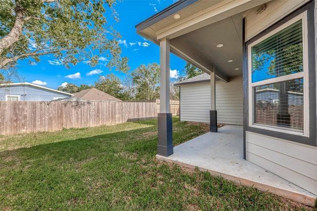 4633 Larkspur Street, Houston, TX 77051