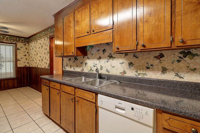 4011 Woodberry Drive, Dothan, AL 36301