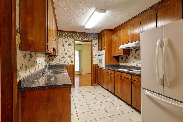 4011 Woodberry Drive, Dothan, AL 36301