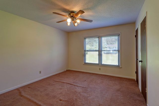 4011 Woodberry Drive, Dothan, AL 36301