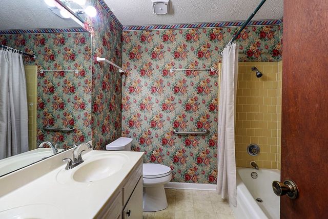 4011 Woodberry Drive, Dothan, AL 36301