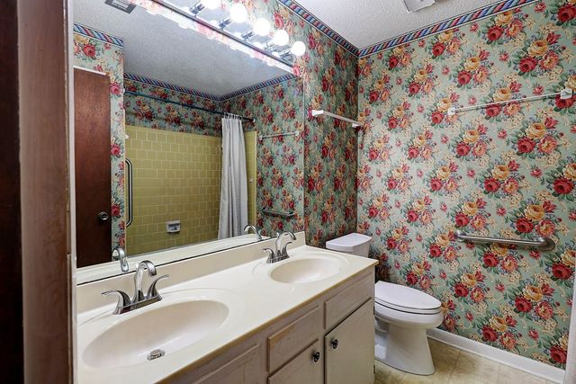 4011 Woodberry Drive, Dothan, AL 36301