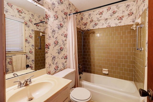 4011 Woodberry Drive, Dothan, AL 36301