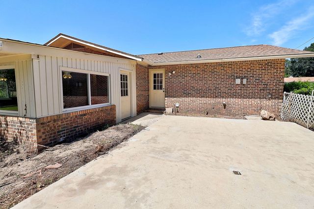 4011 Woodberry Drive, Dothan, AL 36301