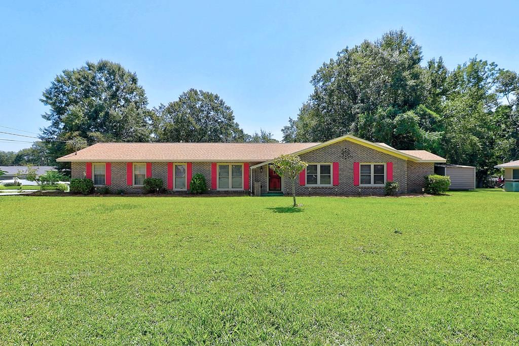 4011 Woodberry Drive, Dothan, AL 36301