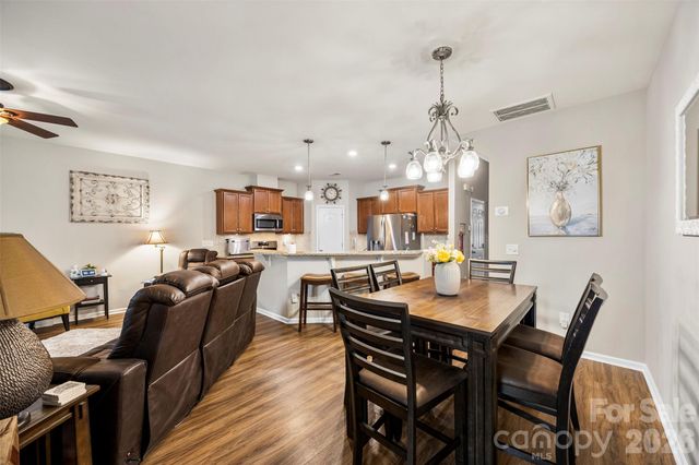 3270 Yarmouth Lane, Gastonia, NC 28056