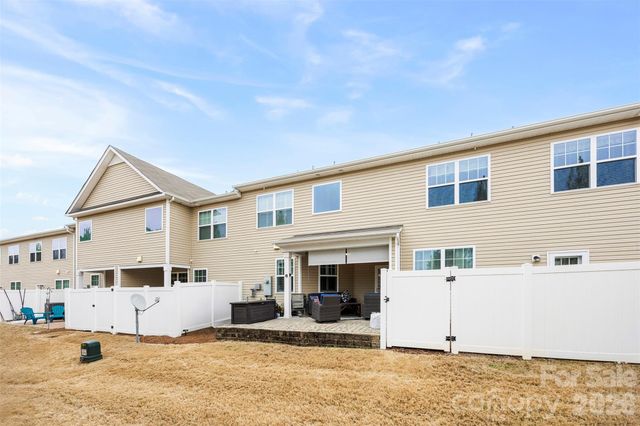 3270 Yarmouth Lane, Gastonia, NC 28056