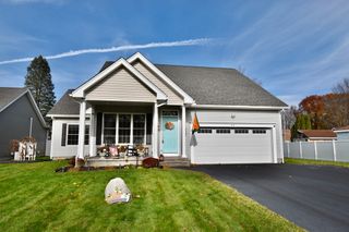 73 Plummer Ave 73, Northbridge, MA 01588