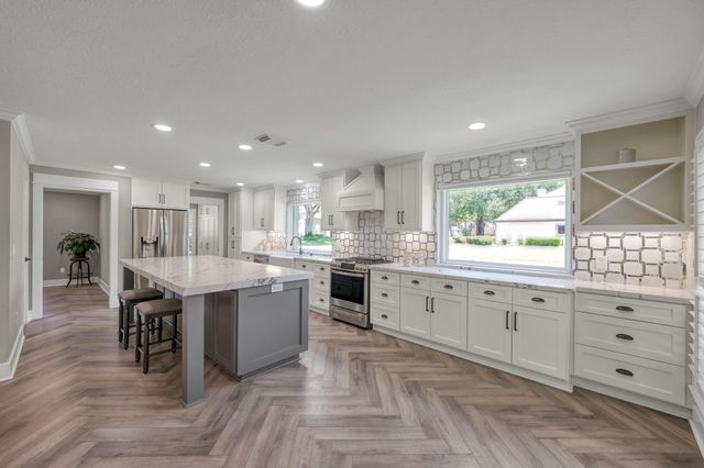 12103 Auburn Hills Drive, Tomball, TX 77377