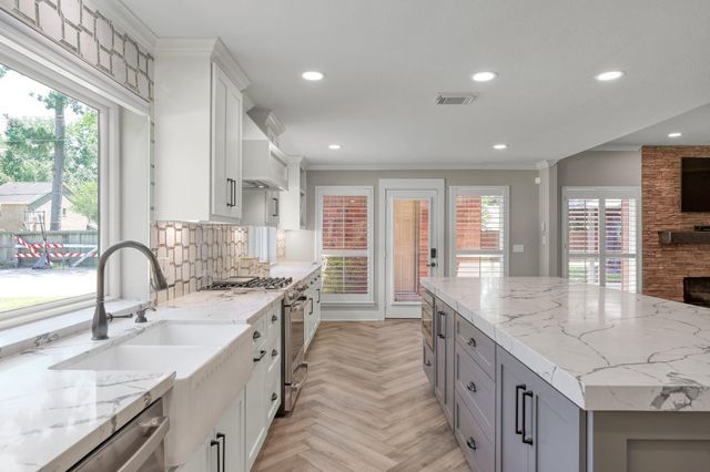 12103 Auburn Hills Drive, Tomball, TX 77377
