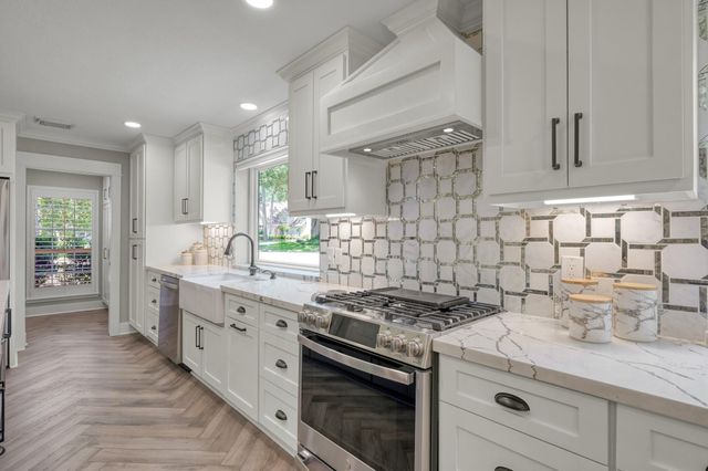 12103 Auburn Hills Drive, Tomball, TX 77377