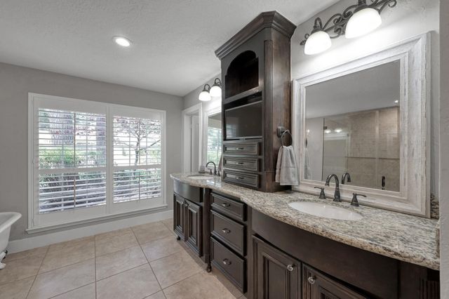 12103 Auburn Hills Drive, Tomball, TX 77377