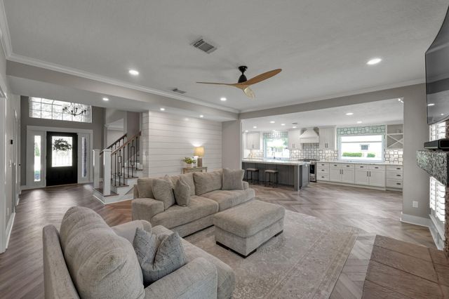 12103 Auburn Hills Drive, Tomball, TX 77377