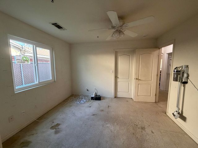 1364 W Date Avenue, Porterville, CA 93257