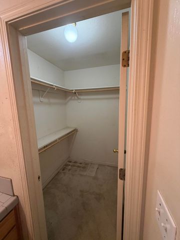 1364 W Date Avenue, Porterville, CA 93257