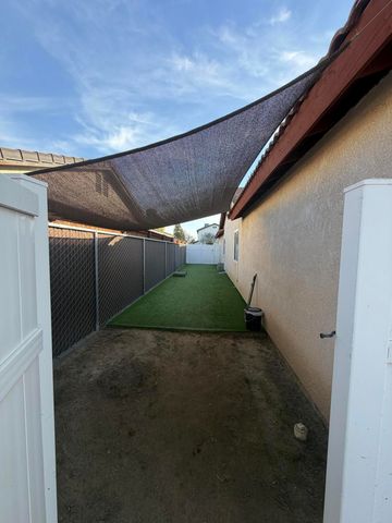 1364 W Date Avenue, Porterville, CA 93257