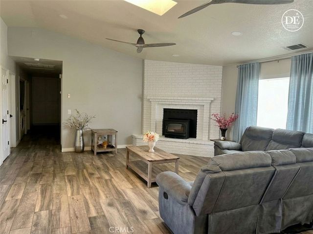 13375 Rincon Rd, Apple Valley, CA 92308