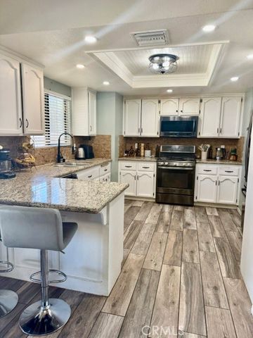 13375 Rincon Rd, Apple Valley, CA 92308