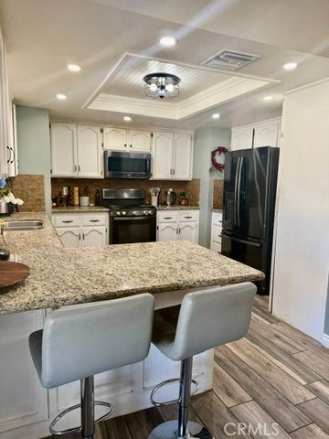 13375 Rincon Rd, Apple Valley, CA 92308