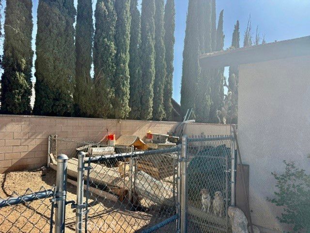 13375 Rincon Rd, Apple Valley, CA 92308