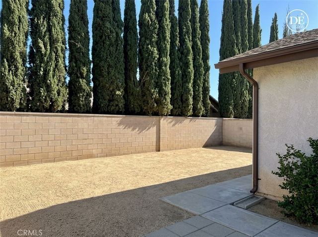 13375 Rincon Rd, Apple Valley, CA 92308