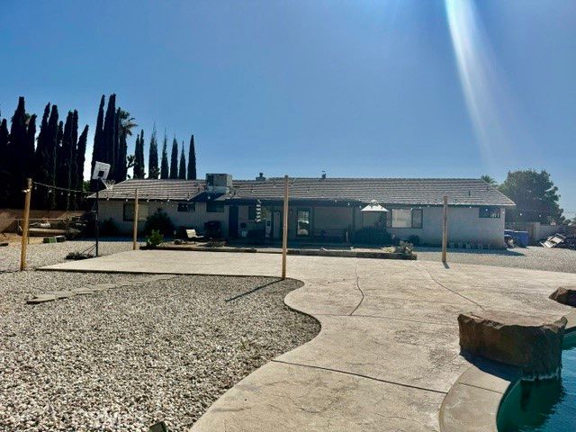 13375 Rincon Rd, Apple Valley, CA 92308