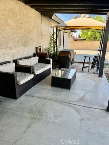 13375 Rincon Rd, Apple Valley, CA 92308