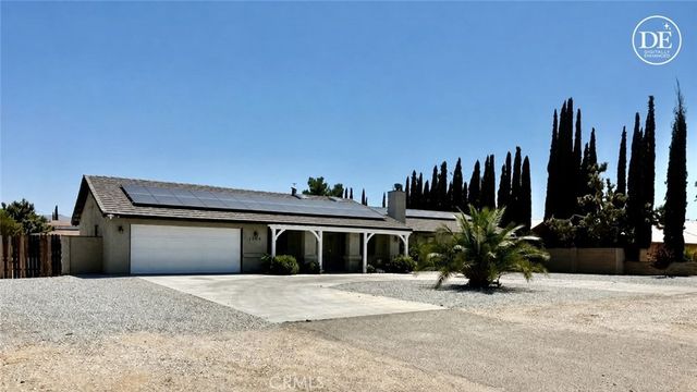 13375 Rincon Rd, Apple Valley, CA 92308