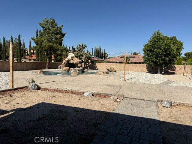 13375 Rincon Rd, Apple Valley, CA 92308