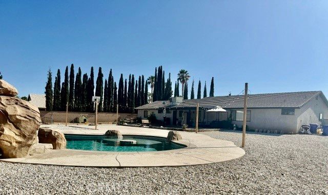 13375 Rincon Rd, Apple Valley, CA 92308