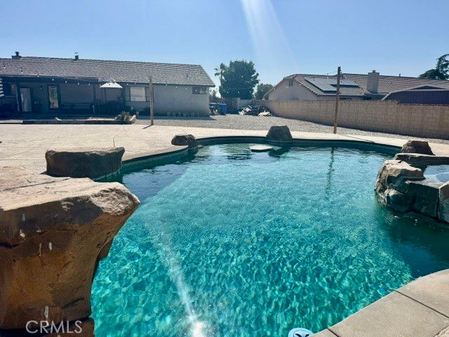 13375 Rincon Rd, Apple Valley, CA 92308